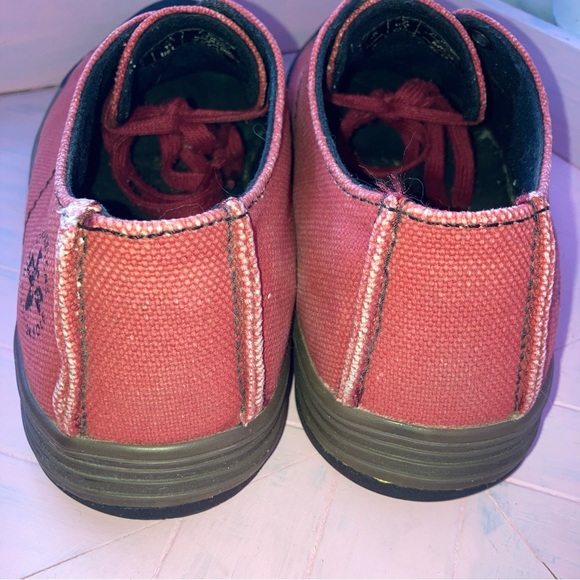 Dr Martens Vinnie Low Top Lace Up Red Black Brown EU43 M10 W11 - Picture 8 of 14